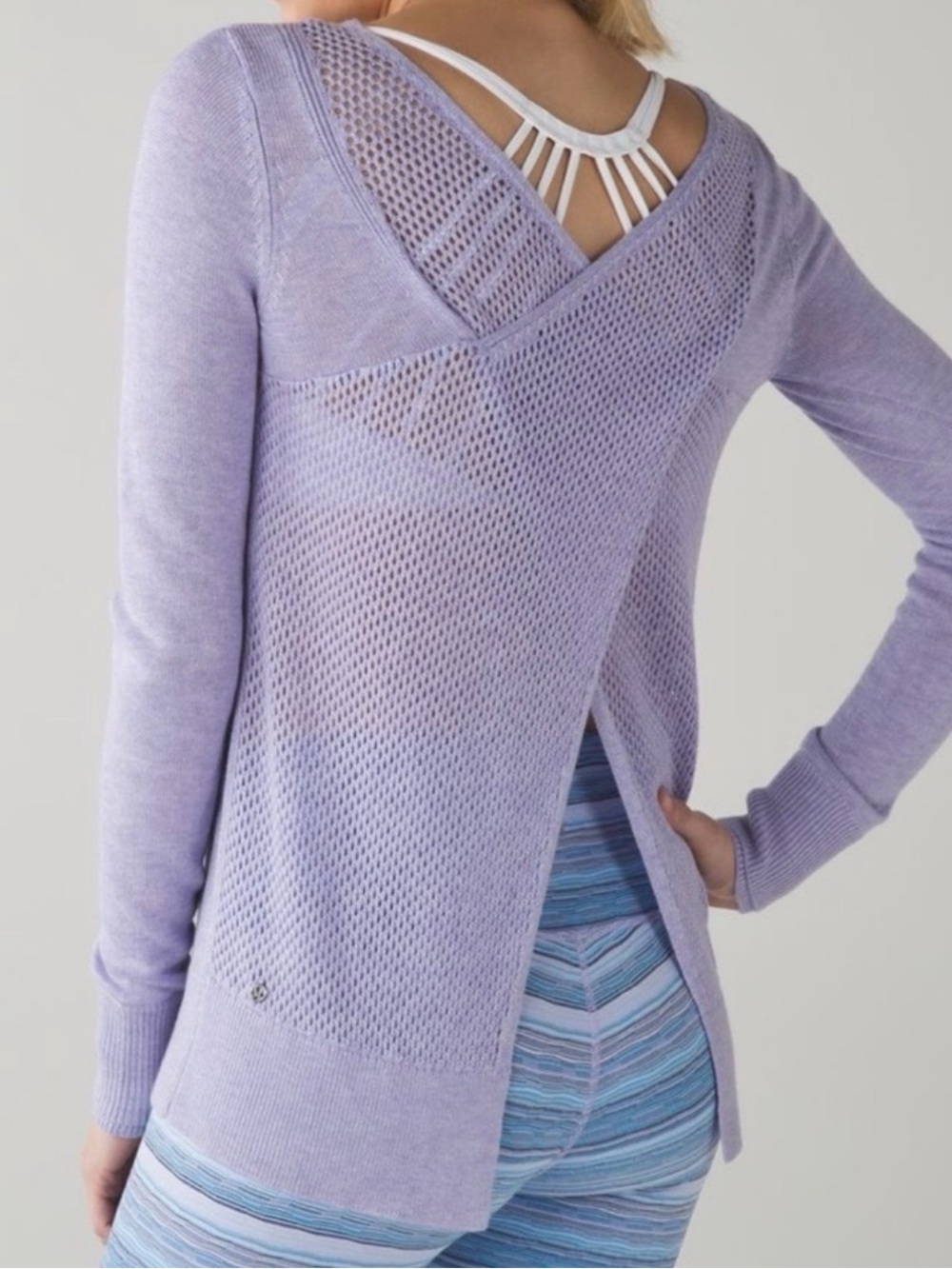 EUC lululemon athletica Lavender Scoop Neck Sweater